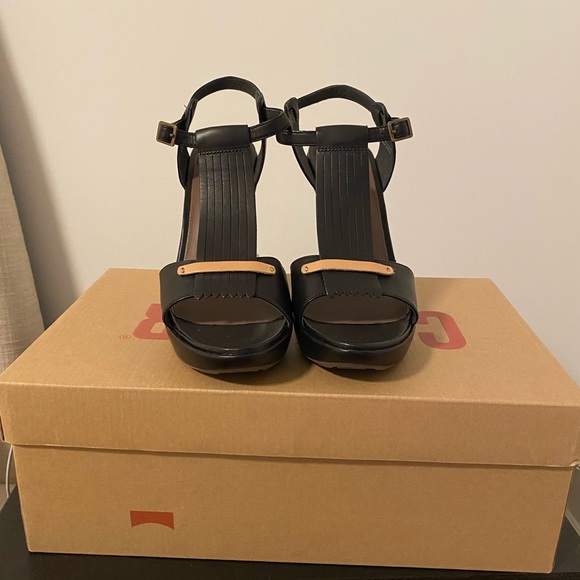 Gorgeous Camper sandals. Never worn, too big. Size 39 - Picture 2 of 3